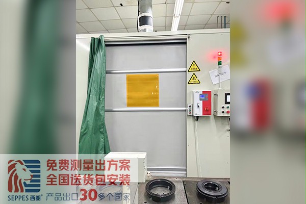 機器人手臂間防護快速卷簾門 機器人手臂間防護快速卷簾門